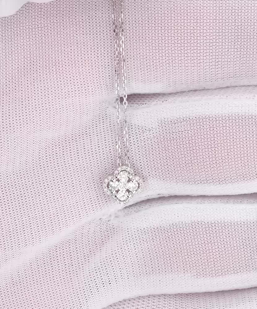 White Gold chain with diamond pendant