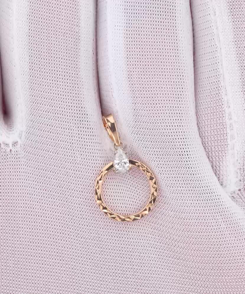 Kultainen riipus zirkonialla