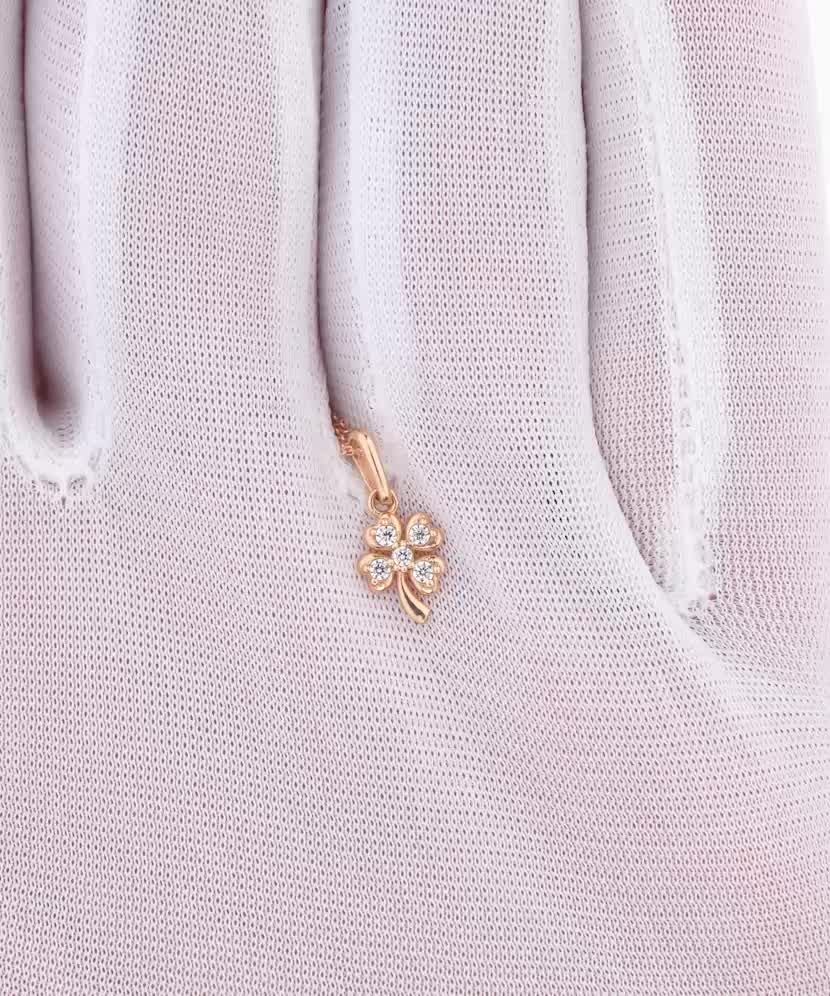 Gold pendant with zircons