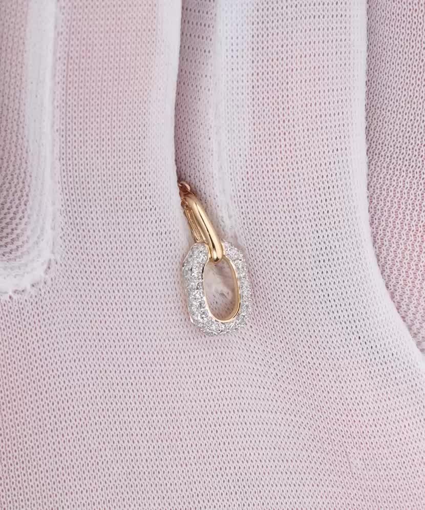 Yellow Gold pendant with diamonds