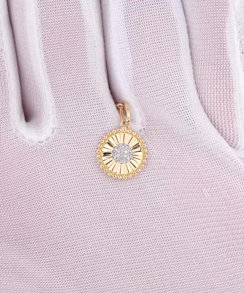 Yellow Gold pendant with diamonds