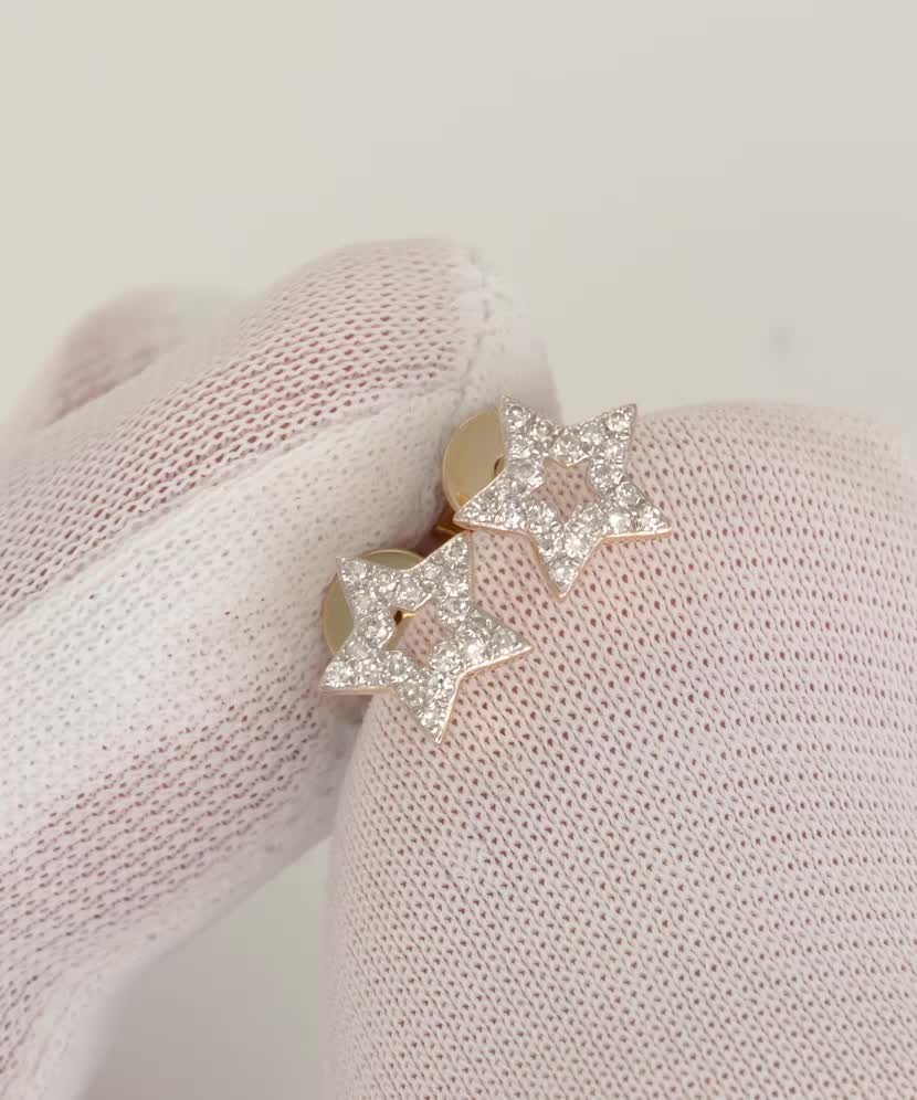 Yellow Gold earrings with diamonds