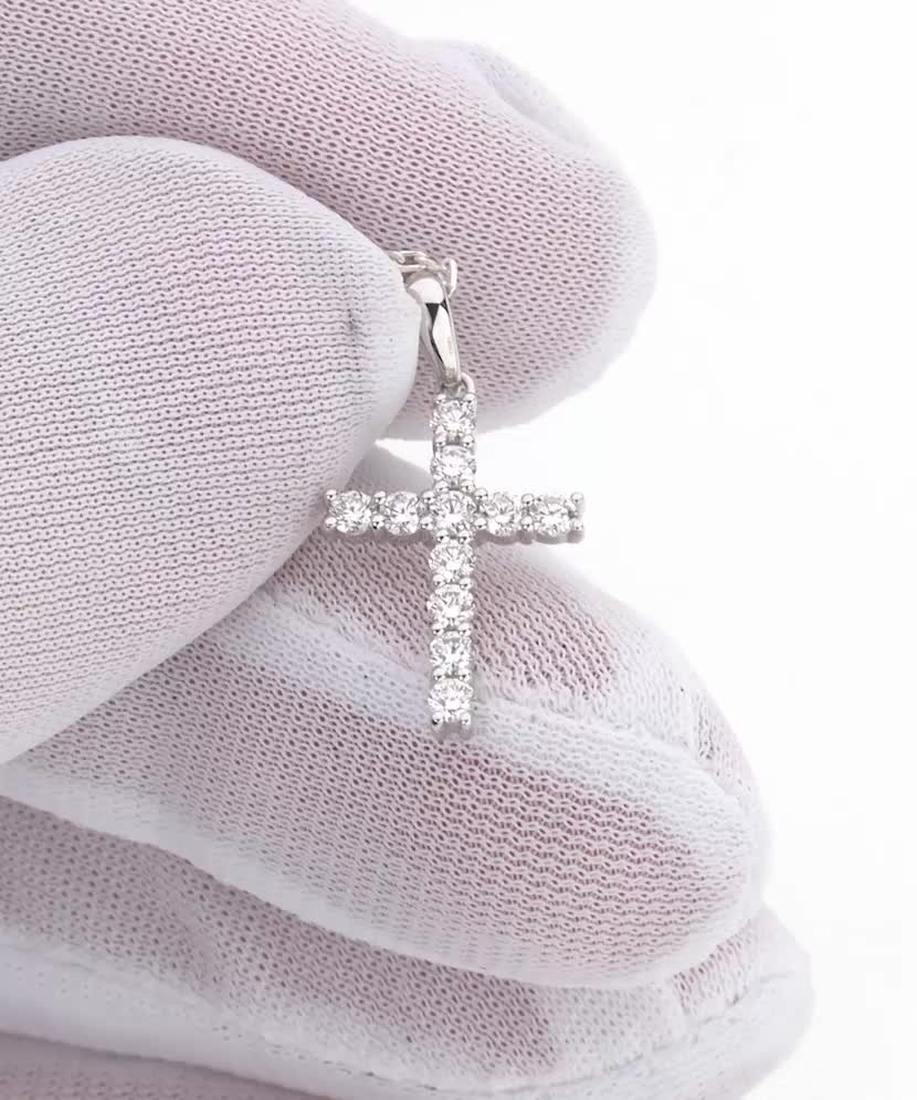 Valkokultainen riipus timanteilla "Ylittää"