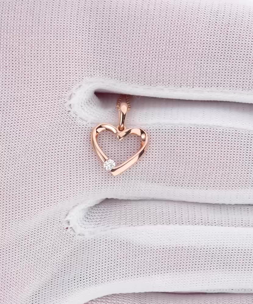 Gold pendant with diamond "Heart"