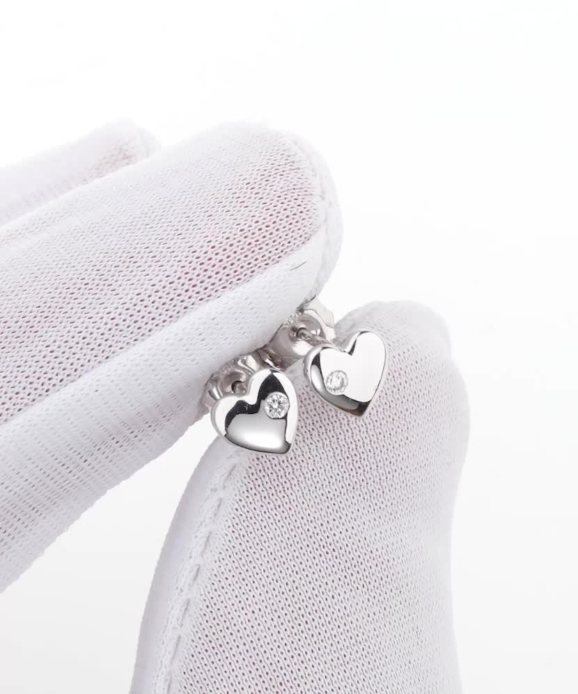 White Gold earrings with diamonds