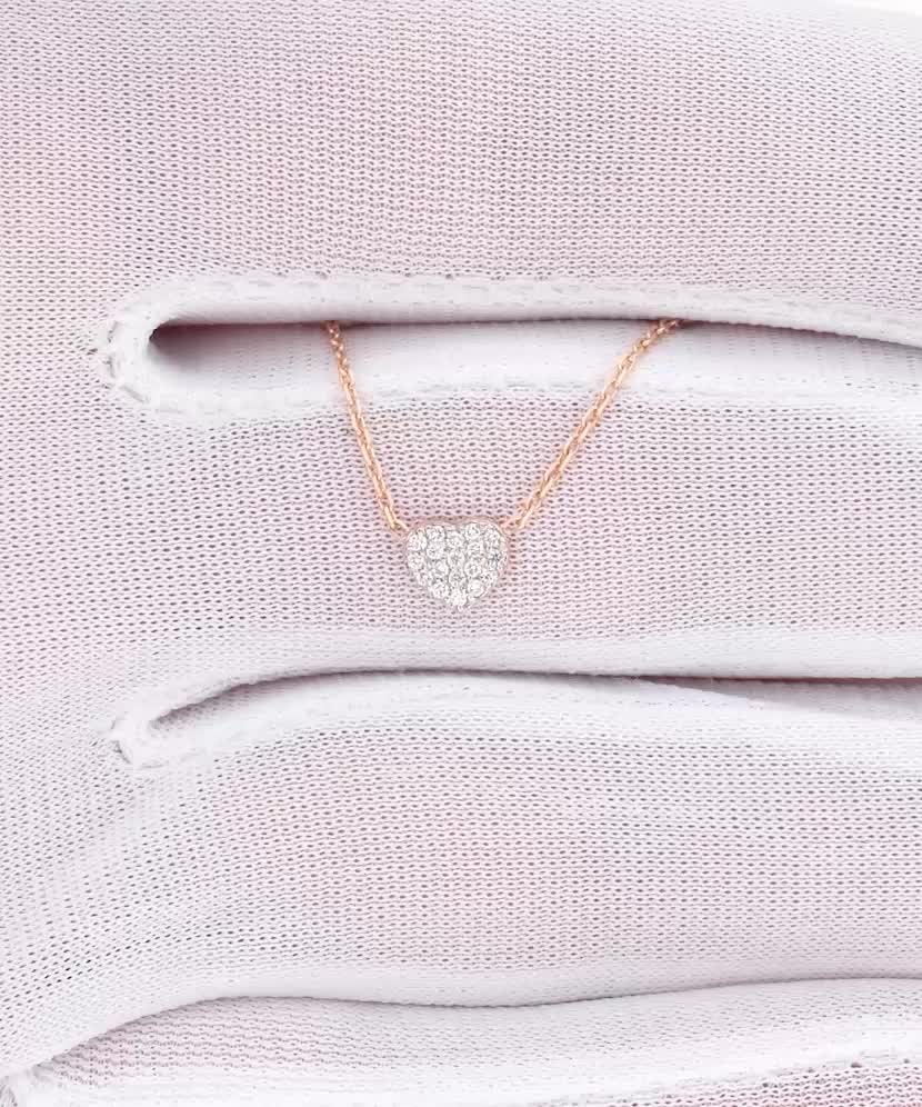 Gold chain with diamond pendant "Heart"