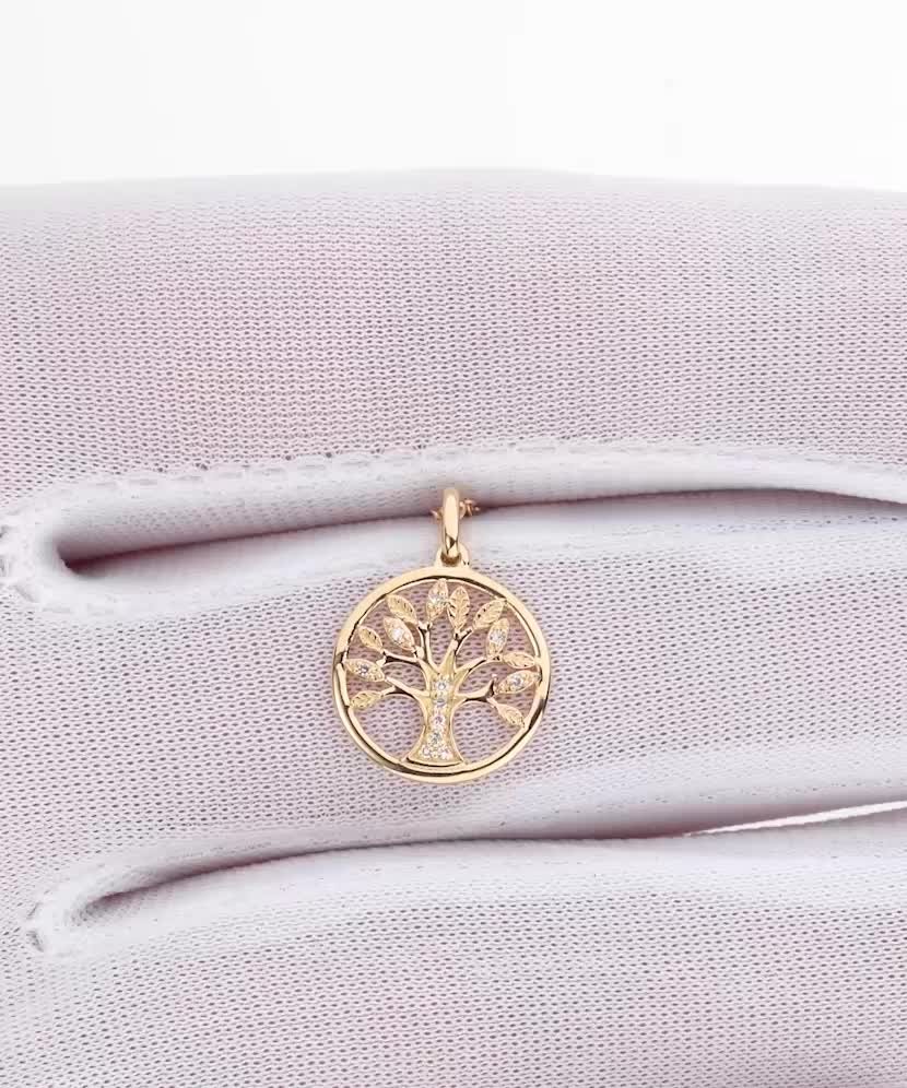 Yellow Gold pendant with diamonds