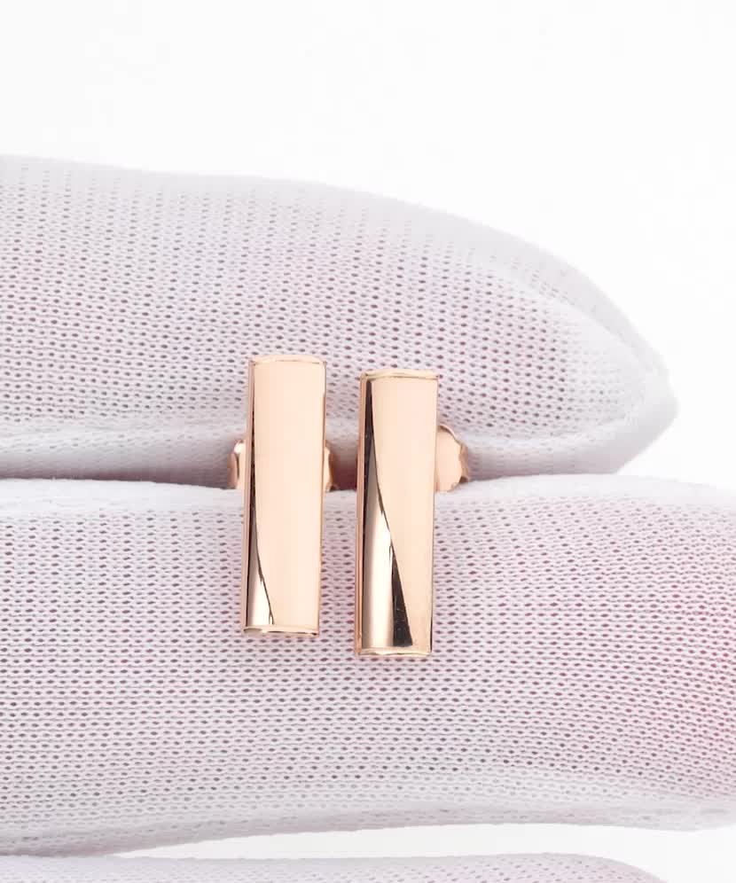 Kultaiset korvakorut