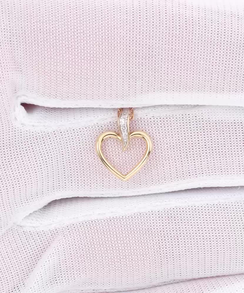 Keltainen kultariipustimanteilla