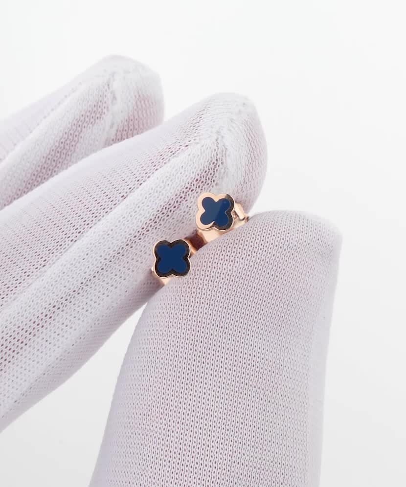 Kultaiset korvakorut