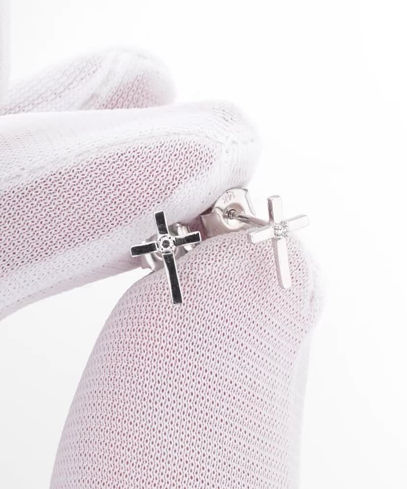 White Gold earrings with diamonds