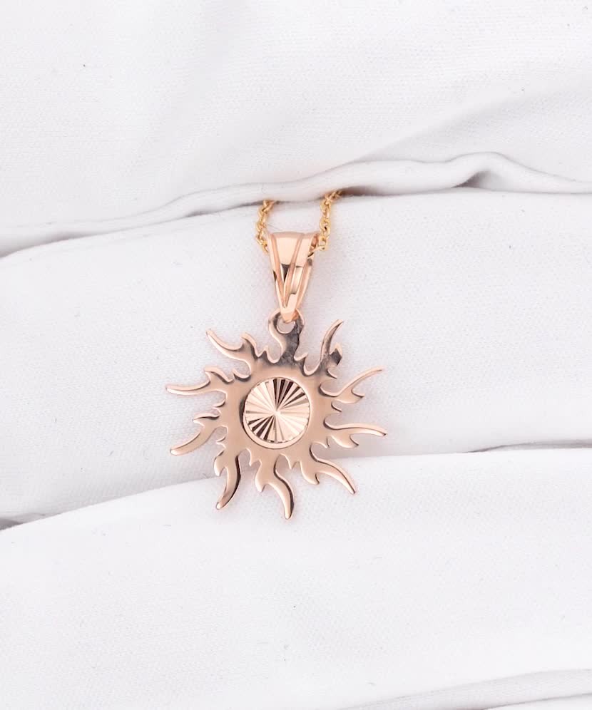 Gold pendant “Sun”
