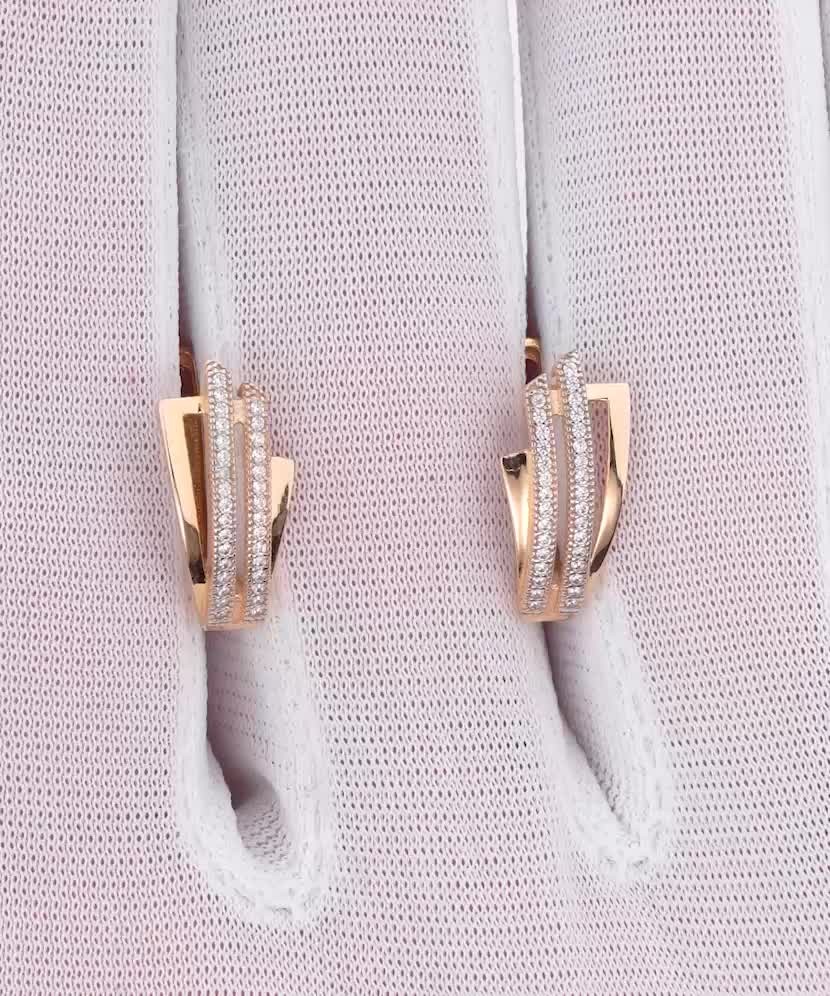 Gold earrings with zircons