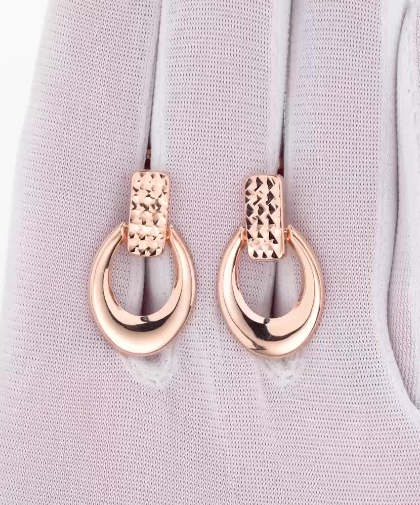 Gold earrings