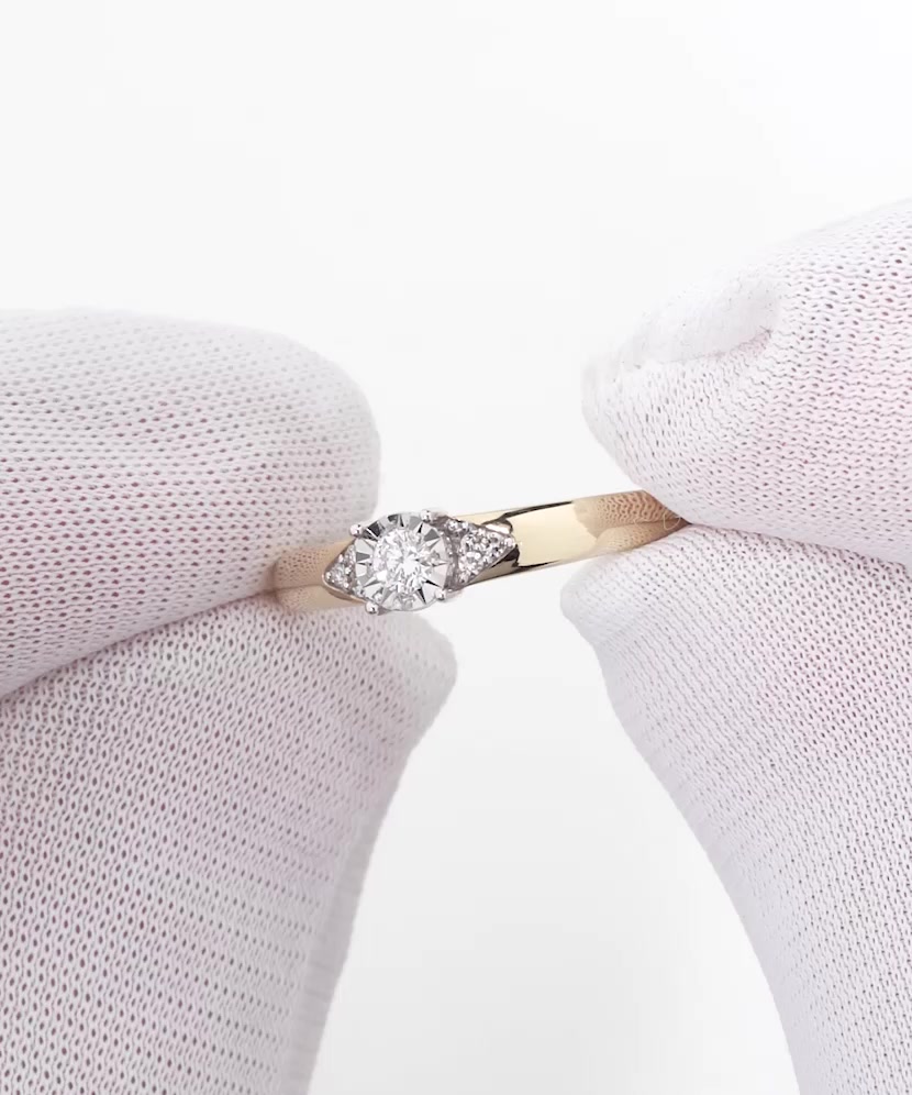 Yellow Gold ring with diamonds