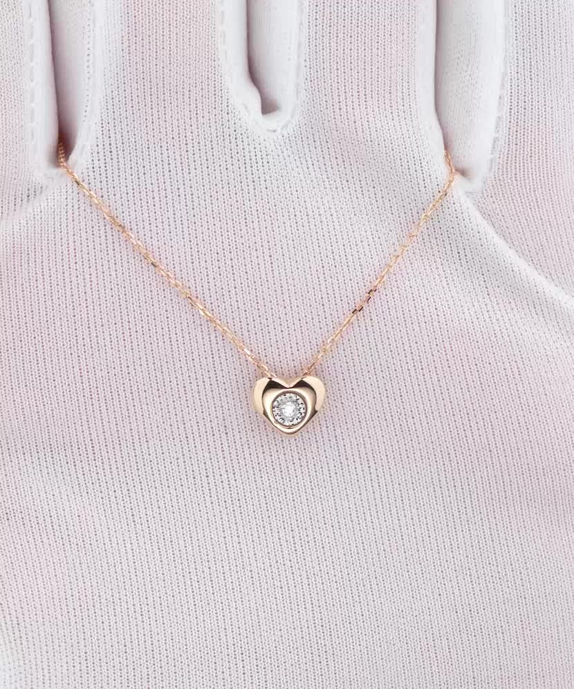 Gold chain with diamond pendant "Heart"