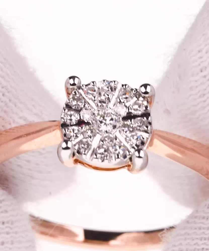 Gold ring with diamonds