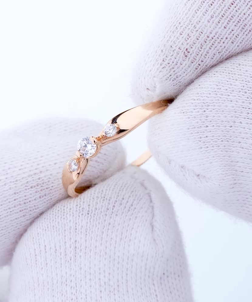 Auksinis žiedas su cirkoniais  - Goldinga