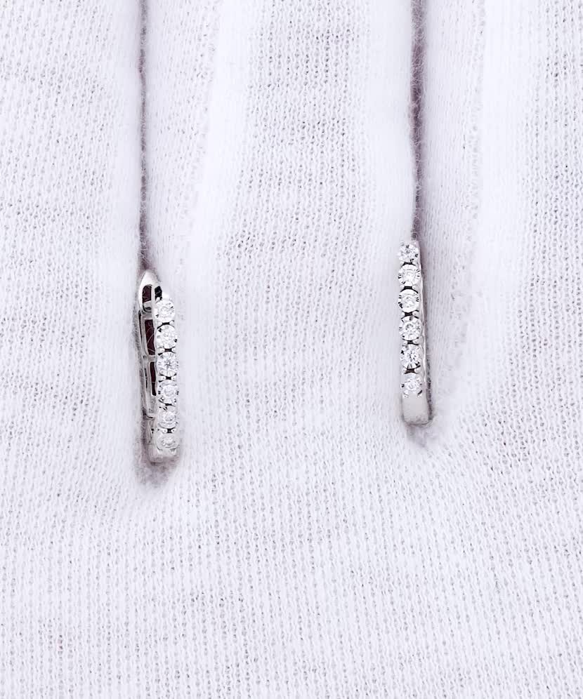 White Gold earrings with diamonds