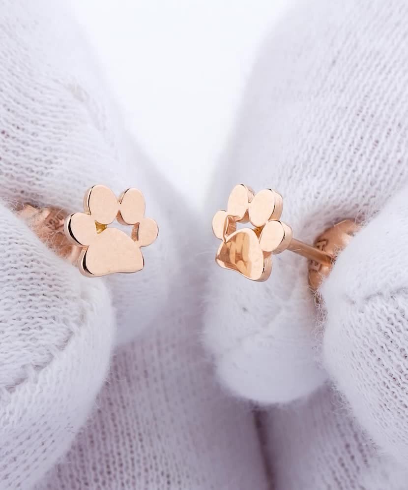 Gold earrings "Foot"