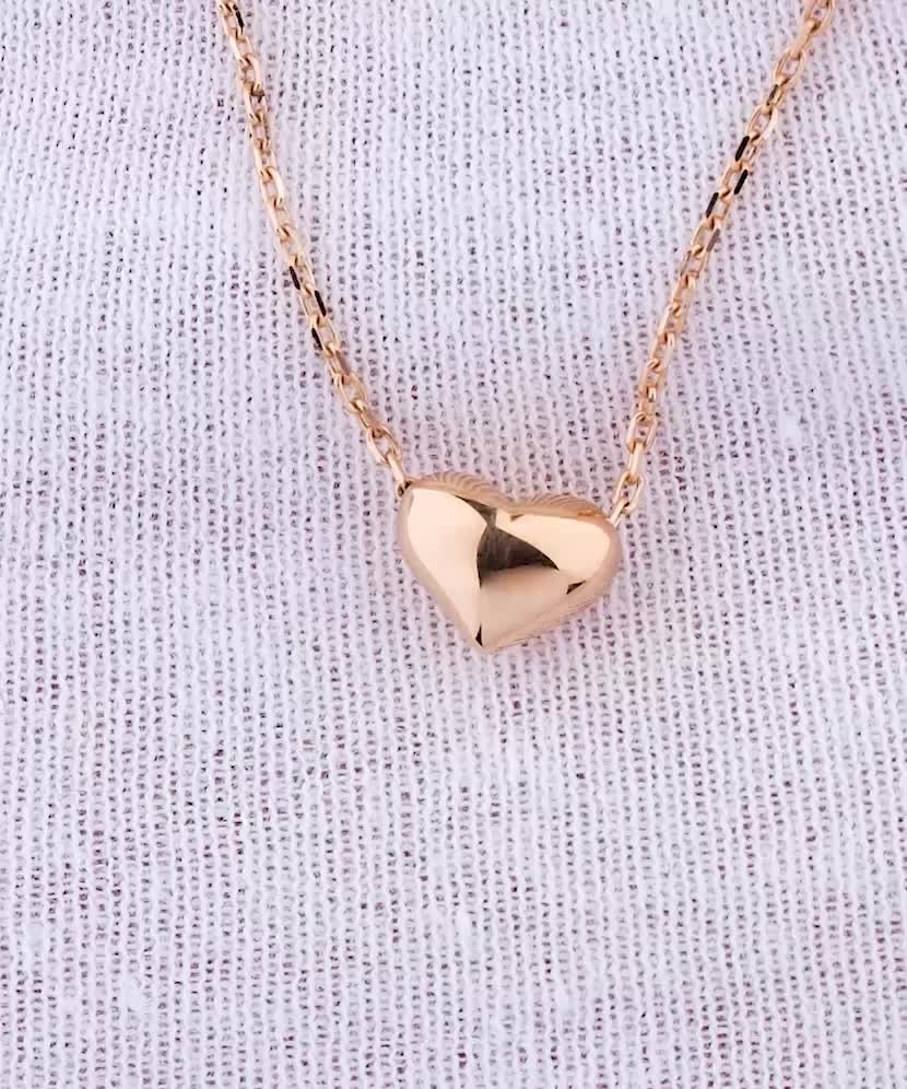 Gold chain with pendants "Heart"