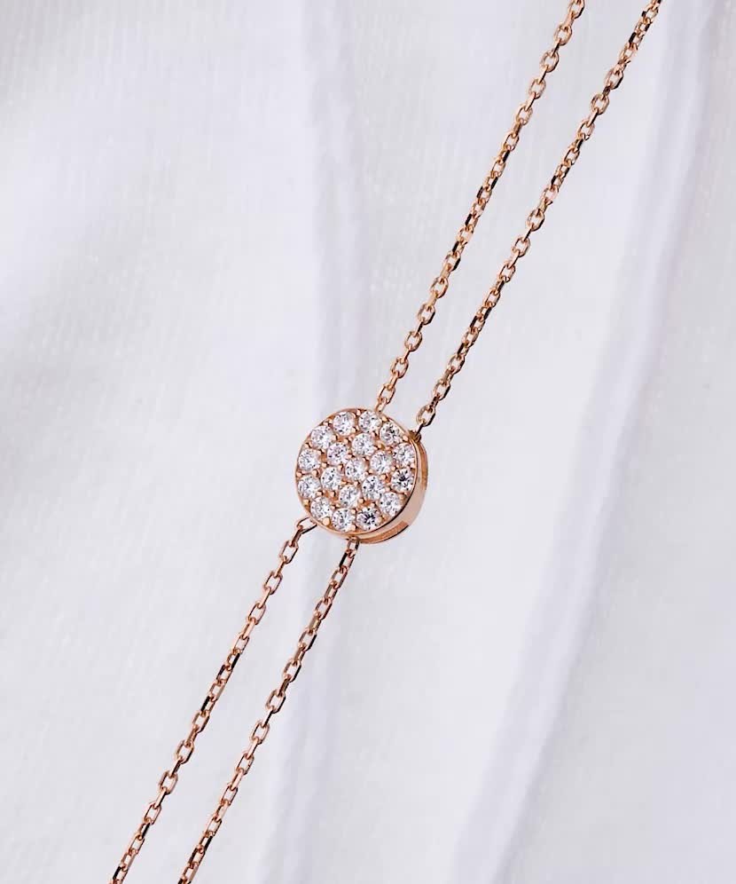 Gold bracelet with zirconium