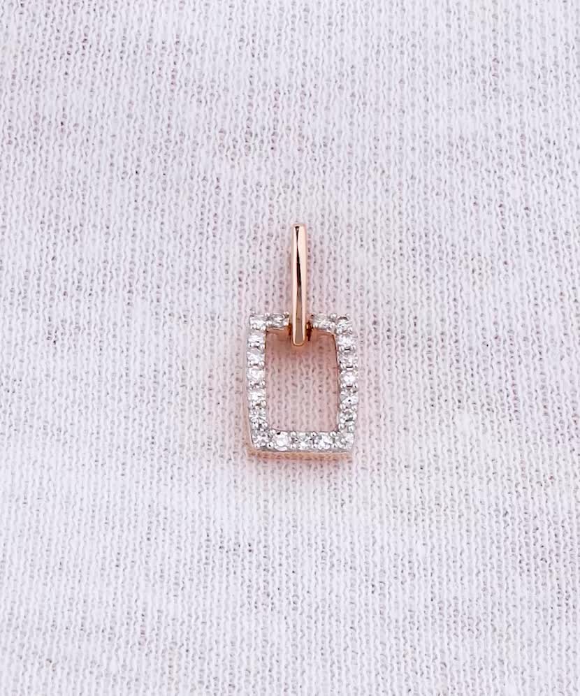 Gold pendant with diamonds