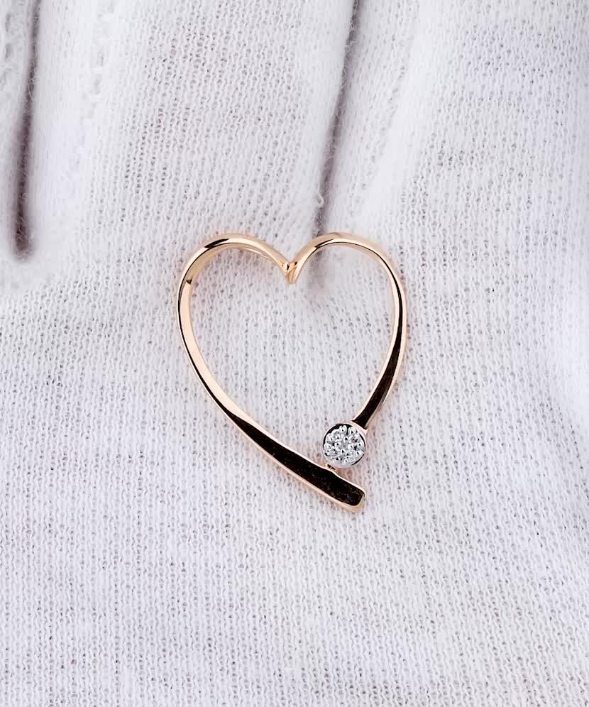 Gold pendant with diamonds "heart"