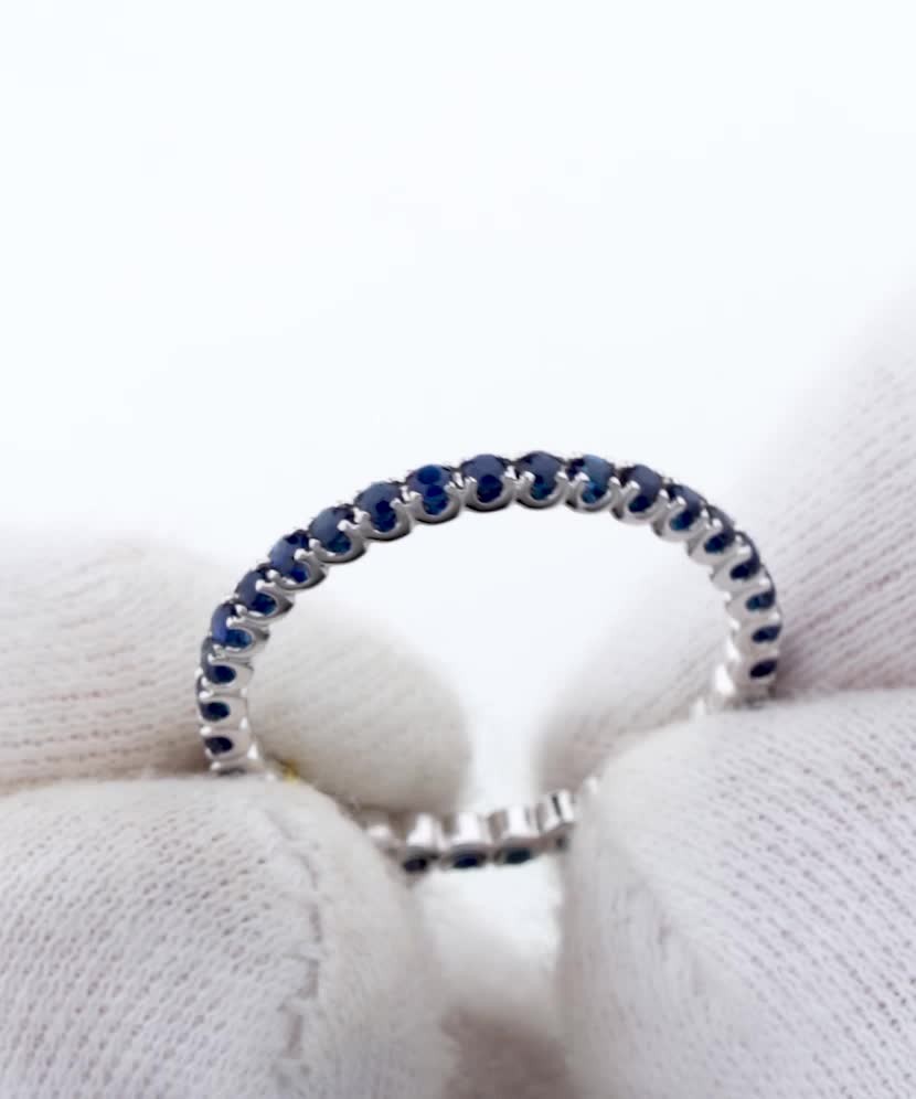 White gold ring with sapphires