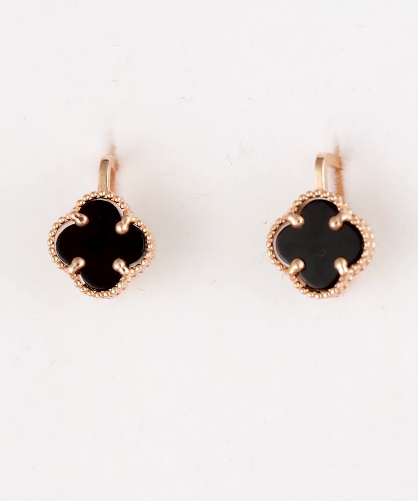 Gold earrings with enamel