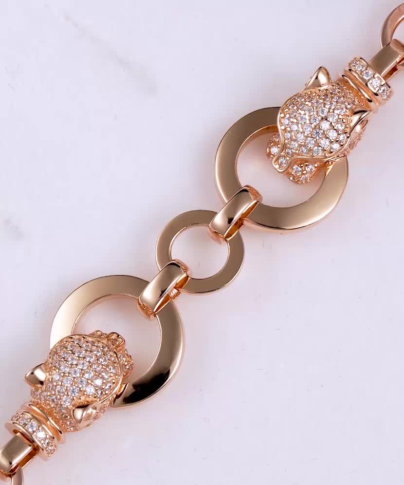 Kultainen rannekoru zirkoneilla