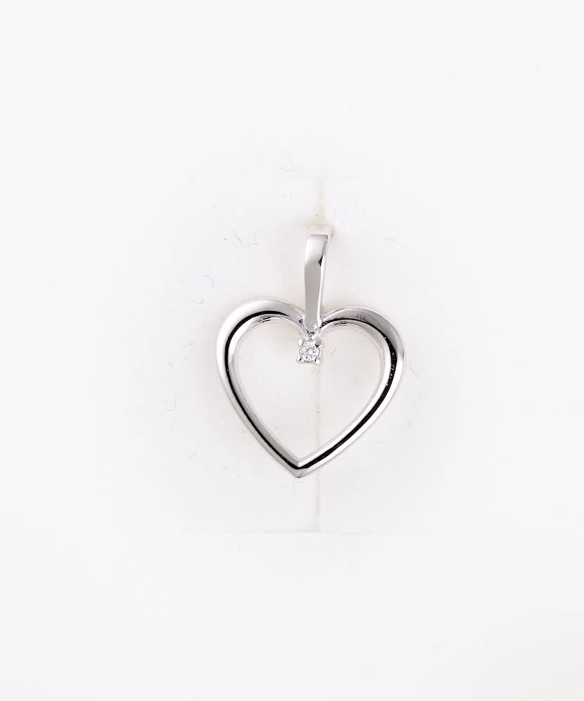 White Gold pendant with diamonds "heart"