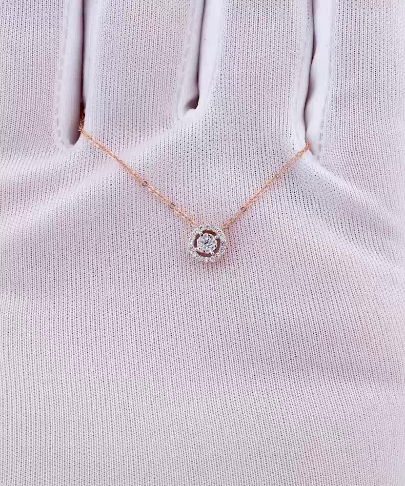 Gold chain with diamond pendant