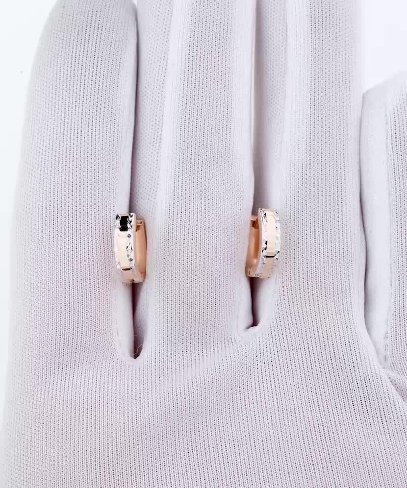 Kultaiset korvakorut