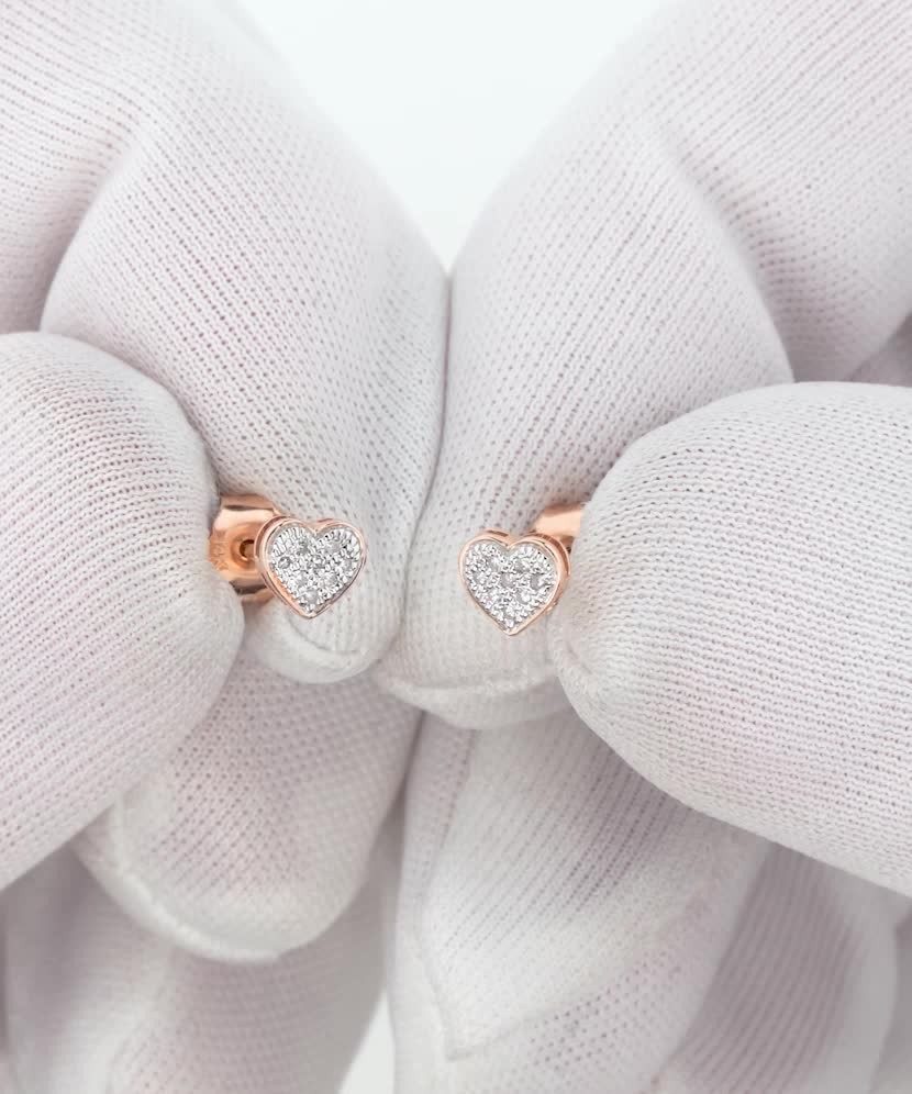 Gold earrings with diamonds "Heart"