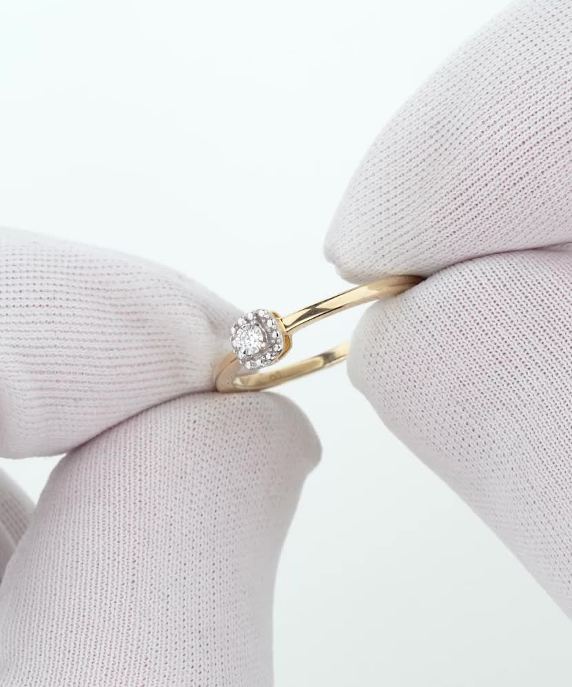 Yellow Gold ring with diamonds